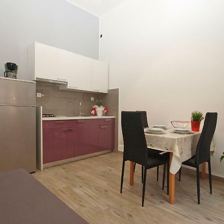 Apartments Oriana 898 Pula Luaran gambar