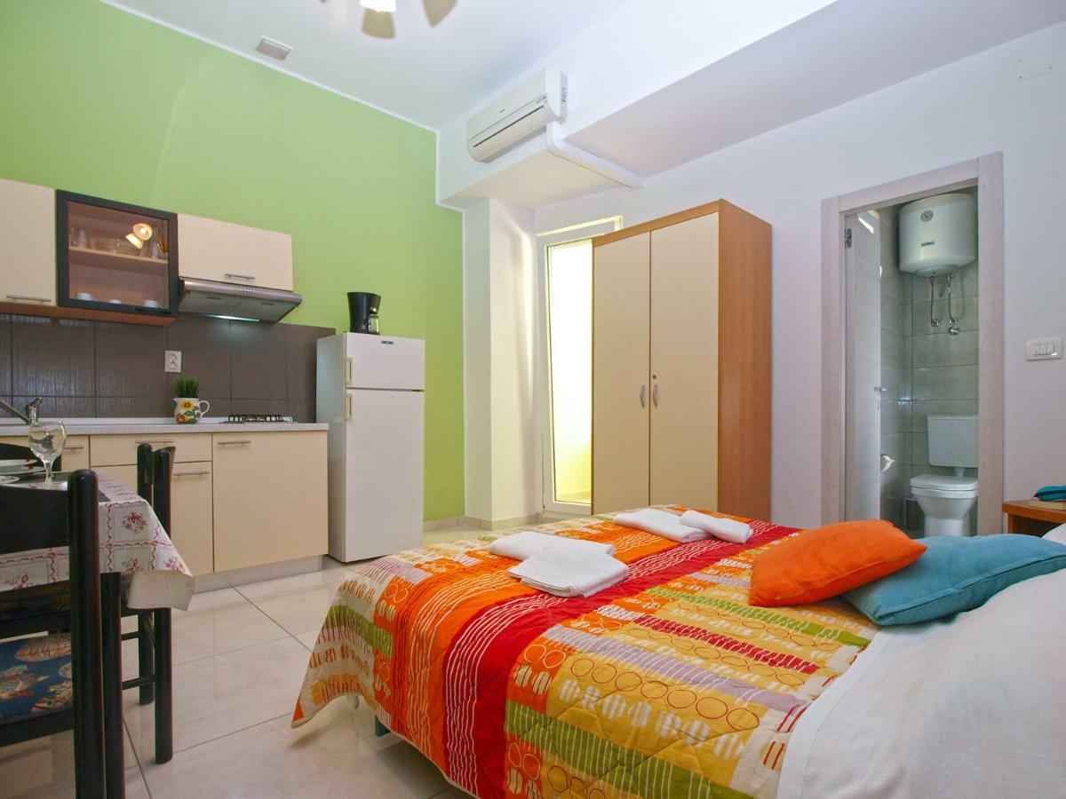 Apartments Oriana 898 Pula Luaran gambar