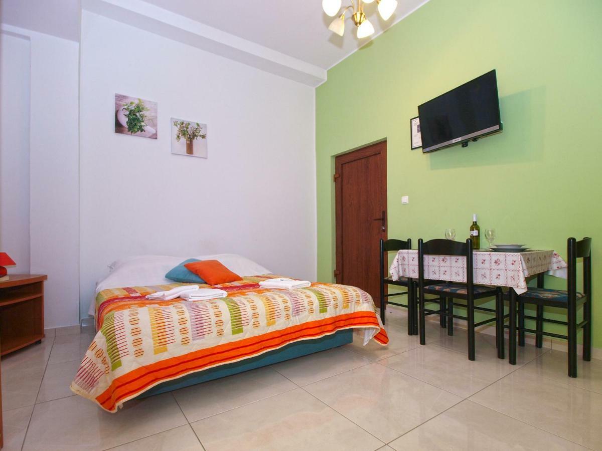 Apartments Oriana 898 Pula Luaran gambar