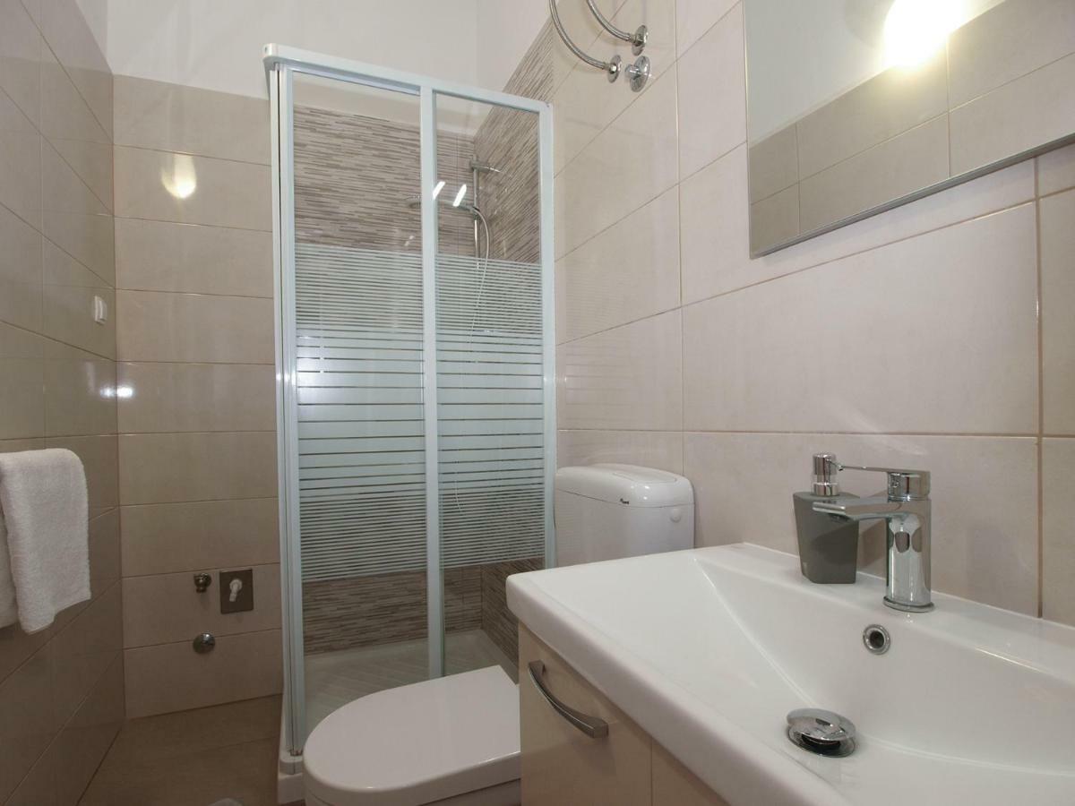 Apartments Oriana 898 Pula Luaran gambar