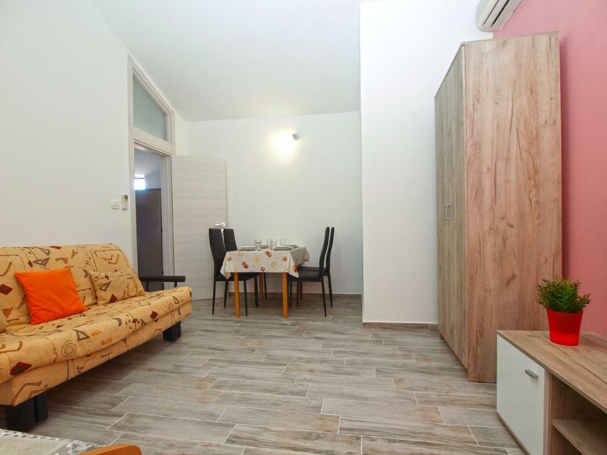 Apartments Oriana 898 Pula Luaran gambar