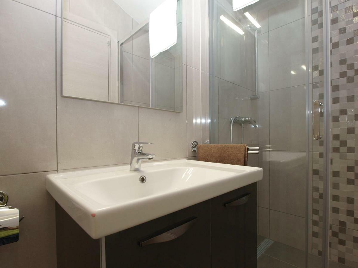 Apartments Oriana 898 Pula Luaran gambar