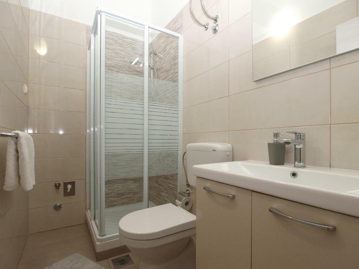 Apartments Oriana 898 Pula Luaran gambar