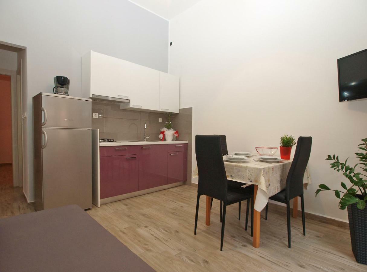 Apartments Oriana 898 Pula Luaran gambar