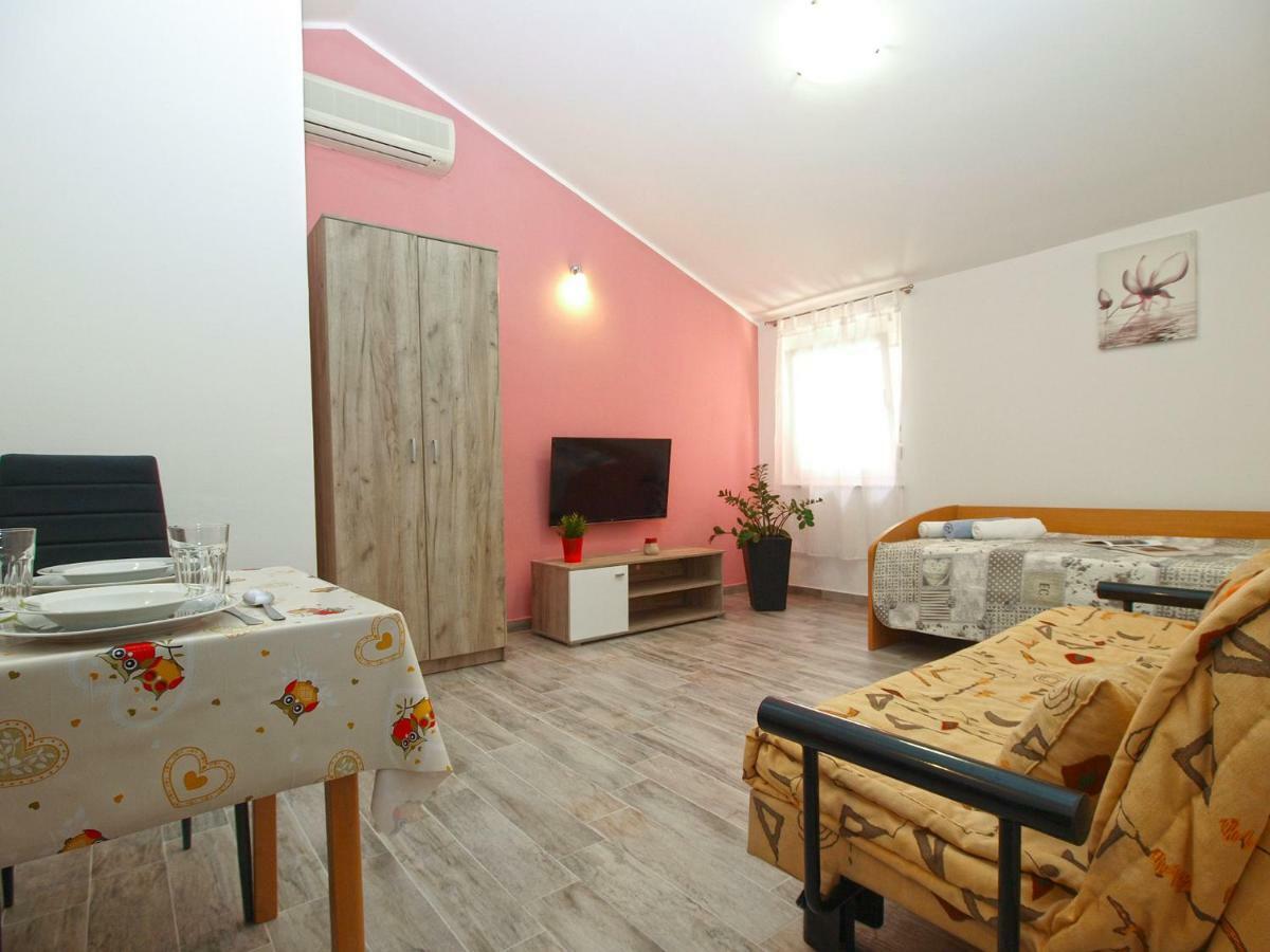 Apartments Oriana 898 Pula Luaran gambar